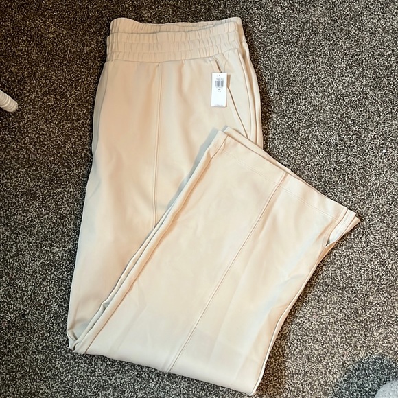 Old navy comfy trousers - Picture 1 of 3